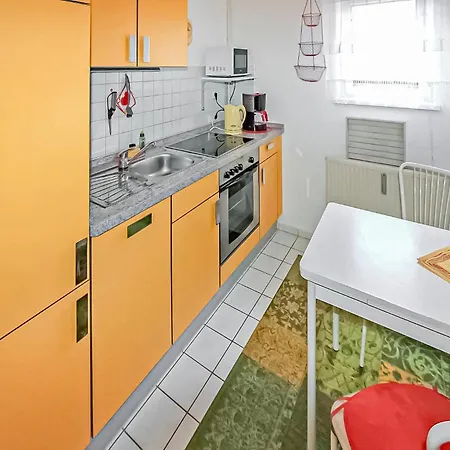 1 Bedroom Awesome In Waren Mueritz Apartment