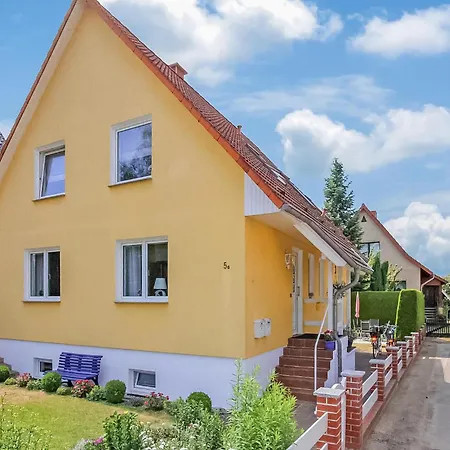 1 Bedroom Awesome In Waren Mueritz Appartement Waren (Mueritz)